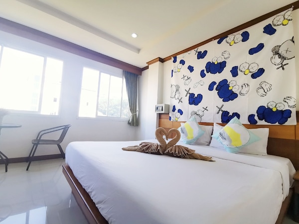 8a-patong Sunshine King Bed Room/quiet/clean 1 - Patong Beach