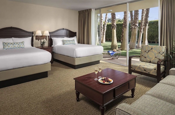 Enjoy A Hassle-free & Comfortable Stay! 3 Pet-friendly Units, Free Parking, Pool - Ocean Beach - San Diego