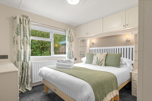 Firgarth Lodge  - Sleeps 6 Guests  In 3 Bedrooms - Ambleside