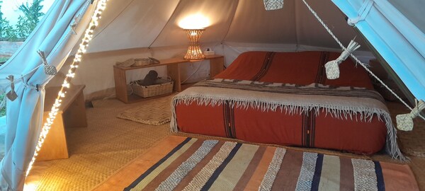 Sunnyside Up Glamping. Queen Bed, Million Dollar Views, Private Kitchen And Bath - Chiapas