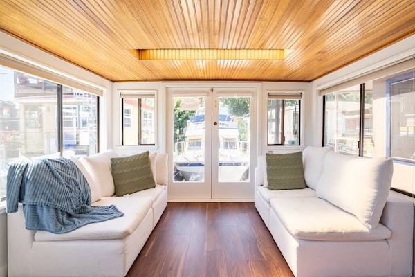 Sleepless In Seattle On A Houseboat - 西雅圖, WA