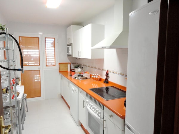 Homerez - 300 M Away From The Beach! Appartement For 5 Ppl. With Shared Pool - Chipiona
