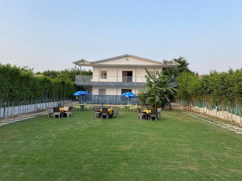 Vansh Farm-4bhk Villa With Pool- Gobravo - Faridabad