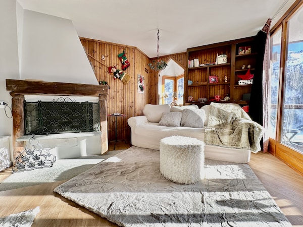 Luxury 3beds Ski-in&out Steps From Center - Aosta