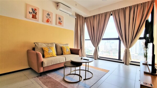 Cozy Minimalist Suite By Superstay - Jelutong