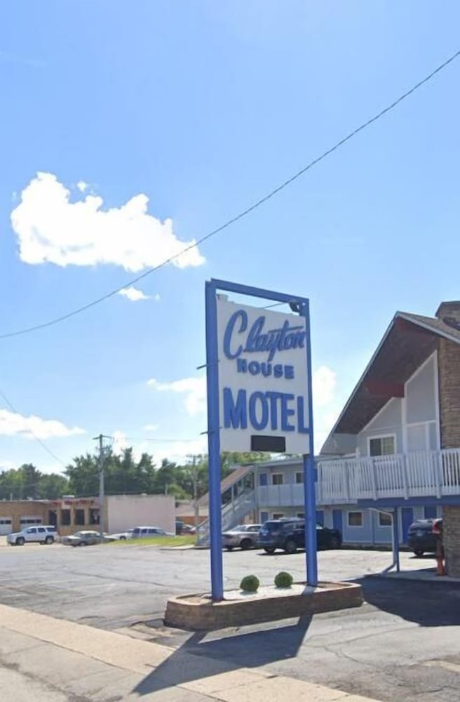 Clayton House Motel - Rockford, IL