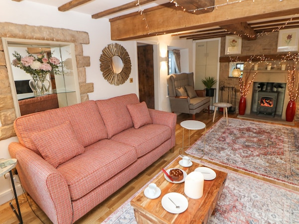 Toll Bar Cottage, Family Friendly, With Hot Tub In Baslow - Bakewell