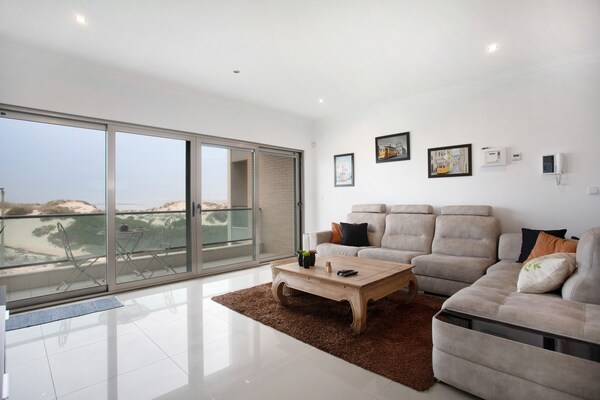 Holiday Home 'A O - Azul Aprumado' With Shared Terrace, Balcony And Wi-fi - Peniche