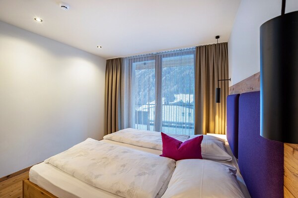 Holiday Apartment \"Stoana Apt 2-4\" With Relaxing Wellness Area - Riva di Tures