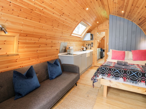 Conwy Pod, Family Friendly, Luxury Holiday Cottage In Betws-y-coed - Snowdonia National Park