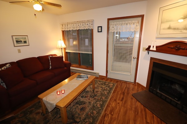 Classic Beach Front Condo With Lake Views - Bayfield, WI