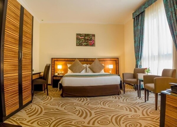 Two Bedroom Apartment Near Al Majaaz Park By E R - Dubai Airport (DXB) 
