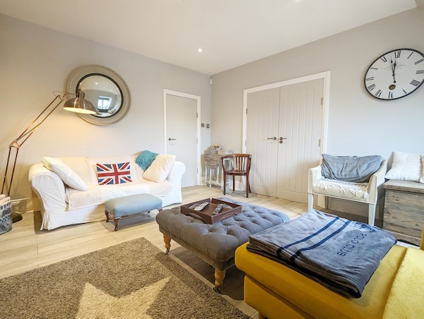 Thomond House, Midhurst -  A Flat That Sleeps 4 Guests  In 2 Bedrooms - South Downs