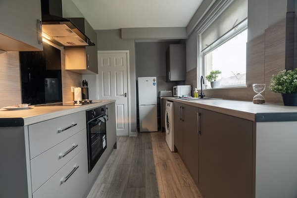 Snug Modern Home In Grangemouth - Falkirk