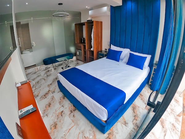 Suite Con Jacuzzi Y Balcón By Bluethree Hotel 3️ A 7 Min De La Plaza De Chancay - Huaral