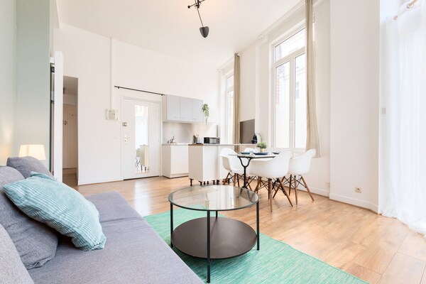 Functional Flat Close To The Station - Mons-en-Barœul