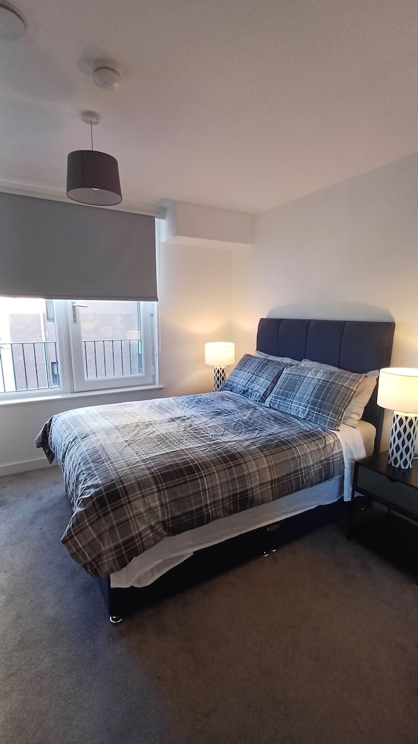 Contemporary 2 Bedroom Duplex Salford Manchester City Apartment Roof Top Terrace - ソルフォード