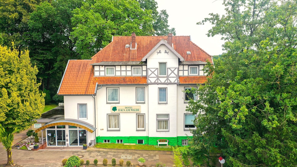 Hotel Haus Am Walde - Bad Fallingbostel