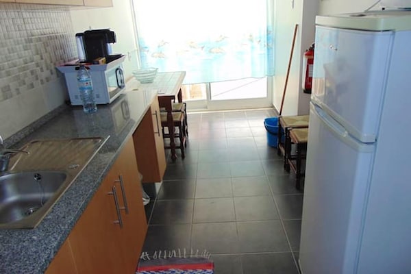 Homerez - Nice Appartement 5 Km Away From The Beach For 5 Ppl. With Shared Pool - Almada