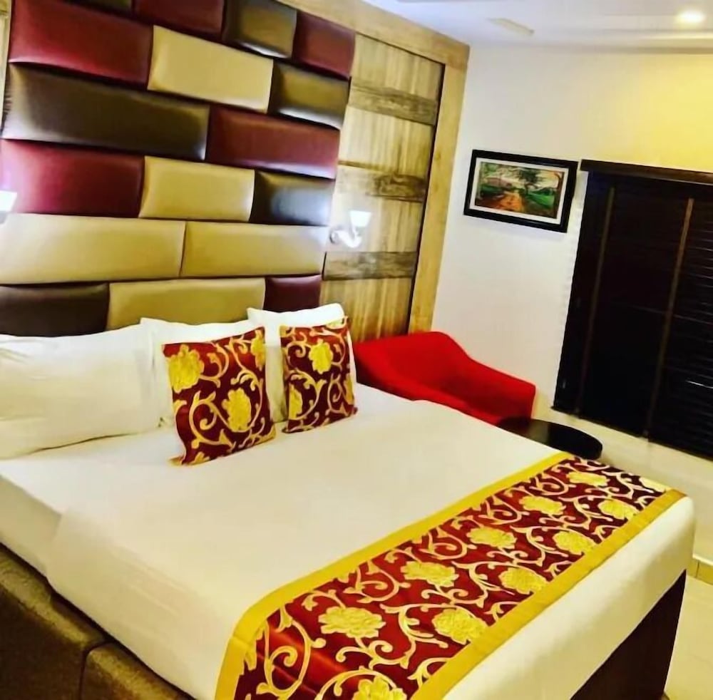Premium Hotel & Suites By Victoria Inn - Benin City