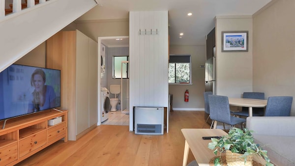 Byadbo 8 Is A Newly Refurbished Two-bedroom Apartment - Charlotte Pass
