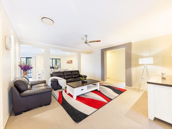 Lovely Family Retreat With Pool Easy Connection T - Springwood