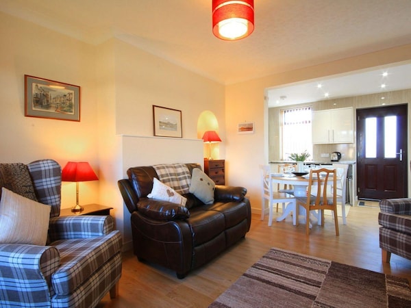 2 Bedroom Accommodation In Inverness - Inverness