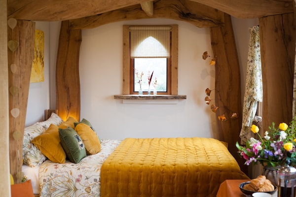 Luxury Shepherd's Hut Style Cabin With Views - Ross-on-Wye