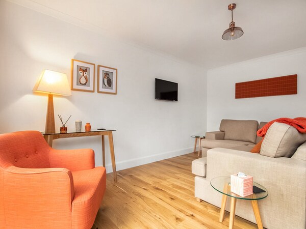 2 Bedroom Accommodation In Inverness - Inverness