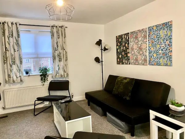 Pass The Keys | Tranquil Haven Stylish 2br Flat With Parking - Liverpool John Lennon Airport (LPL)