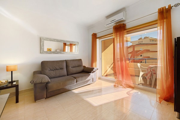 Appartement 'Quinta Das Palmeiras' Met Uitzicht Op Zee, Wifi En Airconditioning - Porches
