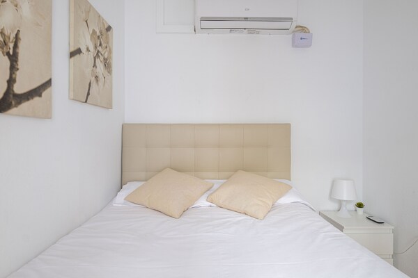 Nice 3-bedroom Apartment Next To Fira Europa Barcelona - El Prat de Llobregat