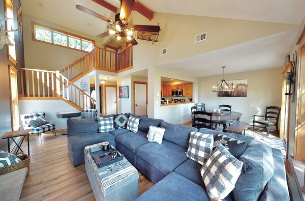New To Vrbo! 5-stars On Bnb: The Ski House @ Camelback W\/ Game Room, Sleeps 10! - Red Rock, East Stroudsburg