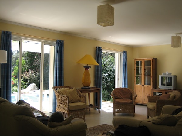 Cosy Villa With Swimming Pool In A Quiet Area Walking Distance To The Beach - Cap Estérel