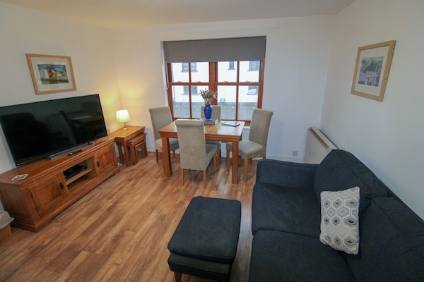 Glenmore Hewetson Court Keswick -  A Cottage That Sleeps 4 Guests  In 2 Bedrooms - Borrowdale