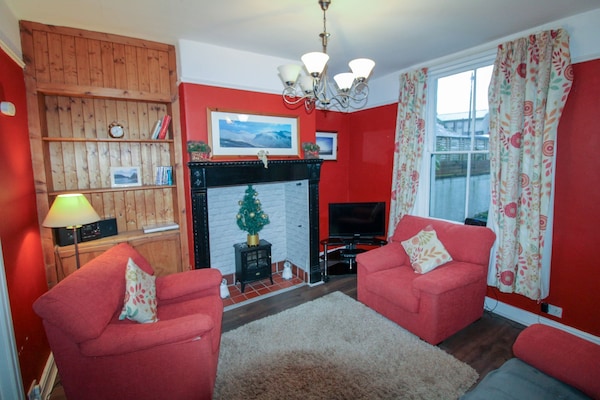 Carlton Cottage Keswick -  A Cottage That Sleeps 2 Guests  In 1 Bedroom - Borrowdale