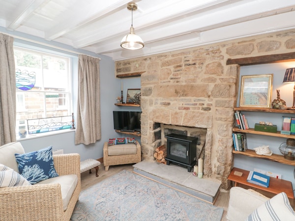 Rose Lea, Character Holiday Cottage In Staithes - ステイス