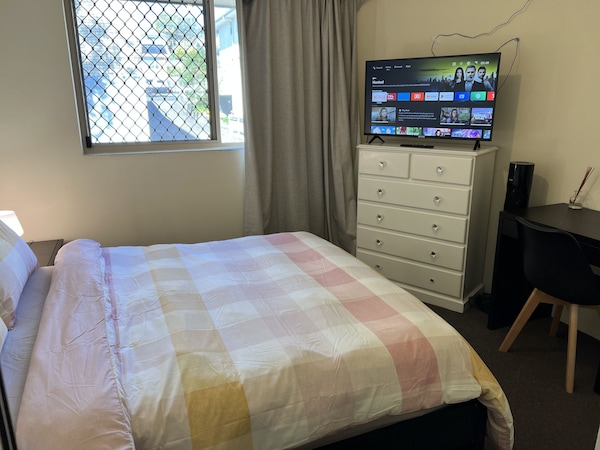 Clayfield Share Apartments With Owner - Ascot