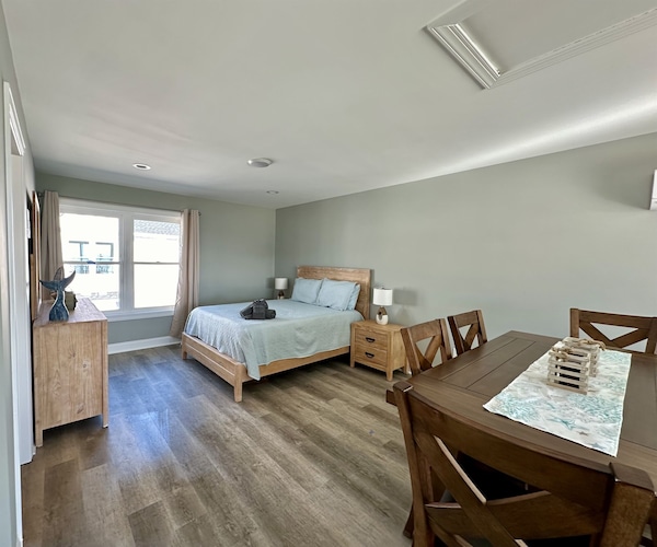Star Of The Sea A 5 Bed, 4.5 Bath Townhome In The Heart Of Surf City - Surf City