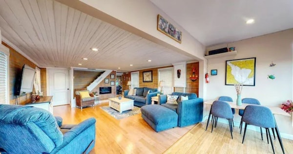 Oceanview Riverfront Retreat W\/ Hot Tub And Private Dock! - 10 Min From De Turf - 도버