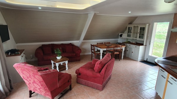 Domaine La Tuilerie \Nrural Self Catering Country Chalet 1 Of 2 With Lake Views - Indre