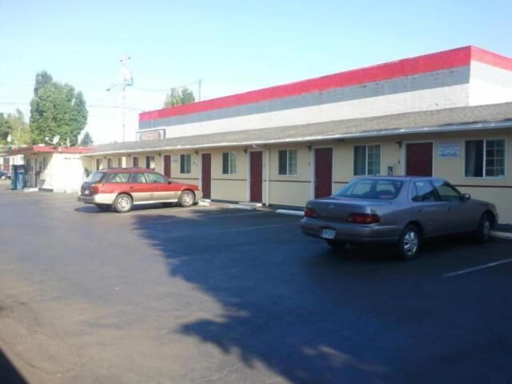 Aaron Motel - Lake Oswego, OR