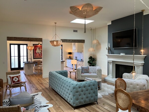 Ny Style Townhome With The Feel Of A 5-star Hotel.  Downtown H Pt. Market Center - High Point