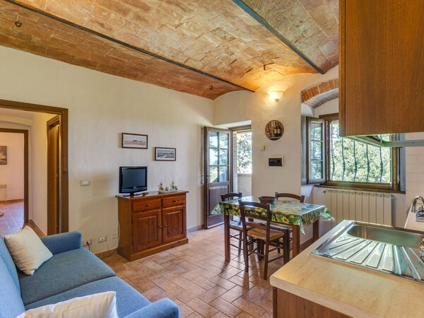 Atractiva Casa De Vacaciones En Volterra Con Piscina - Volterra