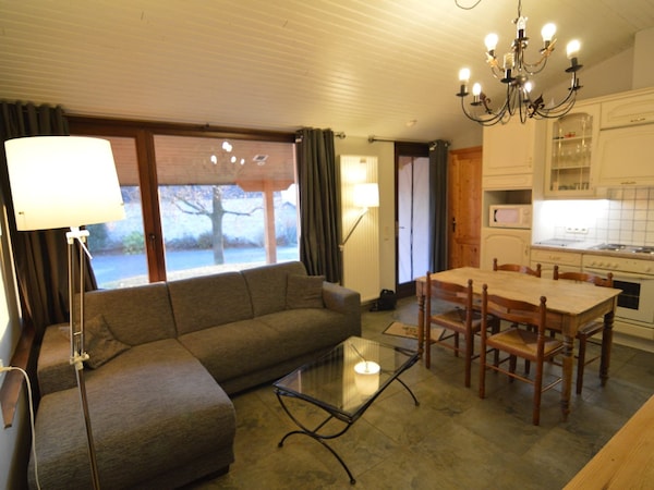 Quaint Holiday Home With Heated Indoor Pool - Dinant