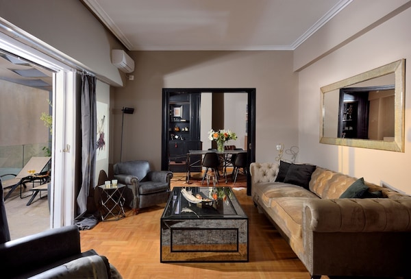 Super Athens Home | Altius Lodge In Kolonaki | Spectacular Rooftop Views Of Athens - Athens