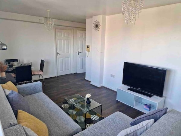 Modern 1-bedroom Flat Close To Manchester Airport - Manchester Airport (MAN)