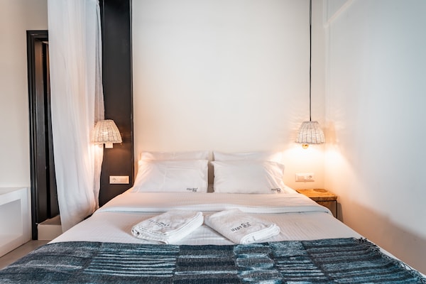 Suites Complex With Caldera View - Santorini