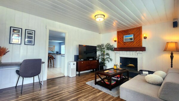 Cozy Apartment With 2 Bedrooms, Full Kitchen, 1 Bathroom - Hayward, CA
