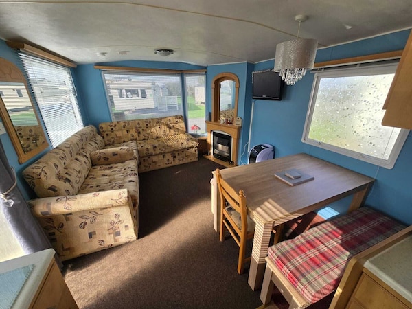 The Daxie 3-bed Caravan In Butlins Skegness - Skegness
